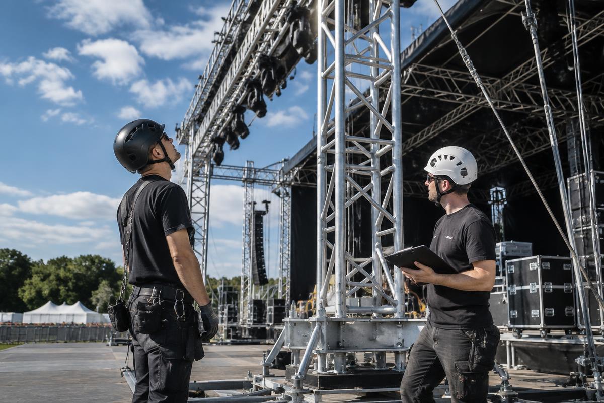 Technicien en inspection d'un ensemble démontable